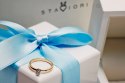 Złoty pierścionek zaręczynowy- Diament