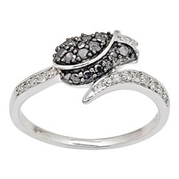 Złoty pierścionek w kształcie kwiata - Diament