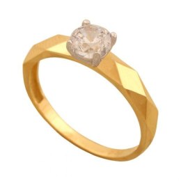 Złoty pierścionek zaręczynowy